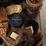 Snowdonia Sýr Cheddar LITTLE BLACK BOMBER, extra uleželý, 200g - Obrázek 2